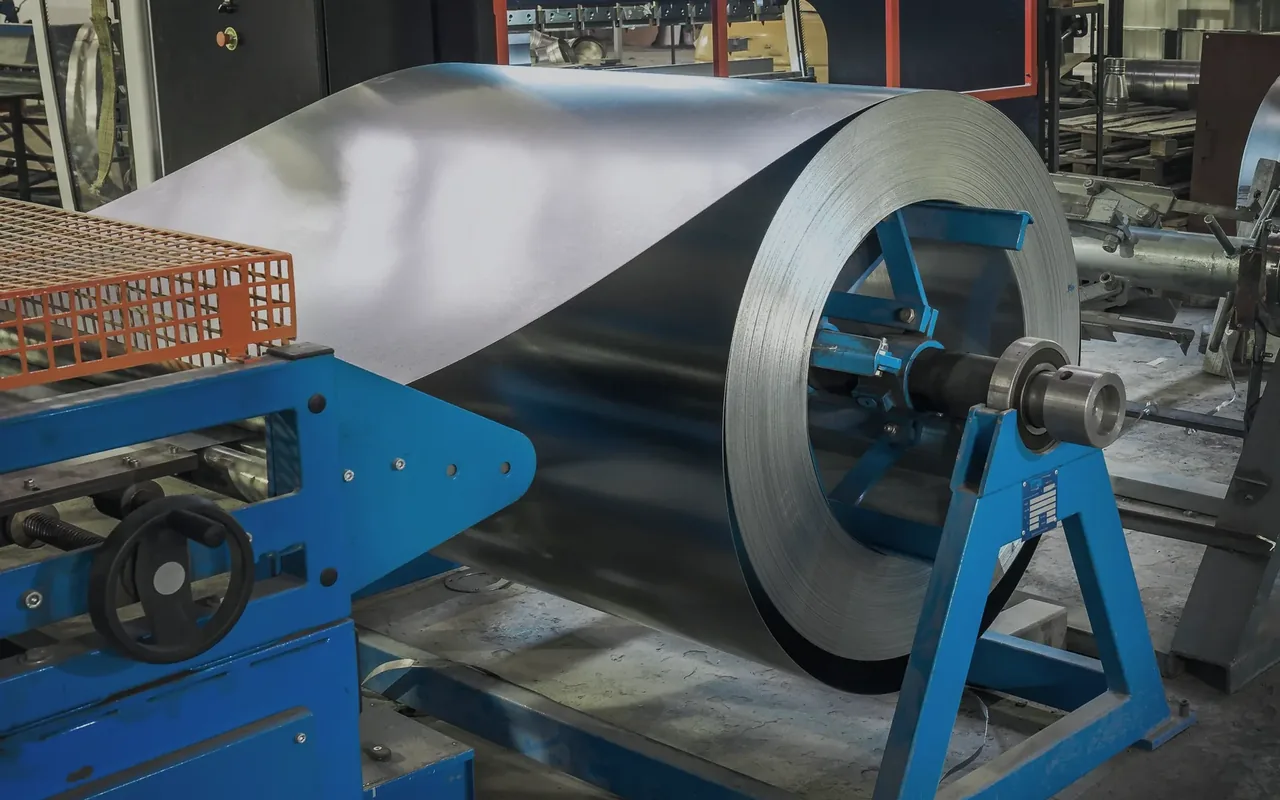 Steel master coil on the decoiler at Beltway Steel